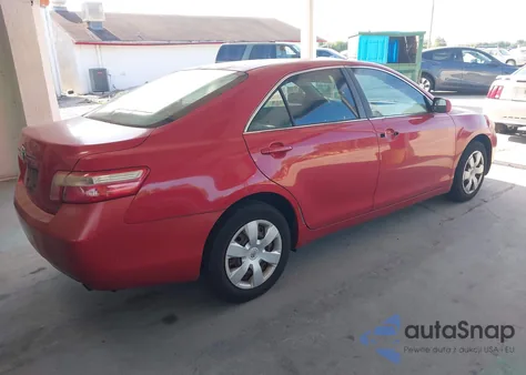 2007 Toyota Camry Ce/Le/Xle/Se z USA, uszkodzony, nr VIN 4T1BE46KX7U124933